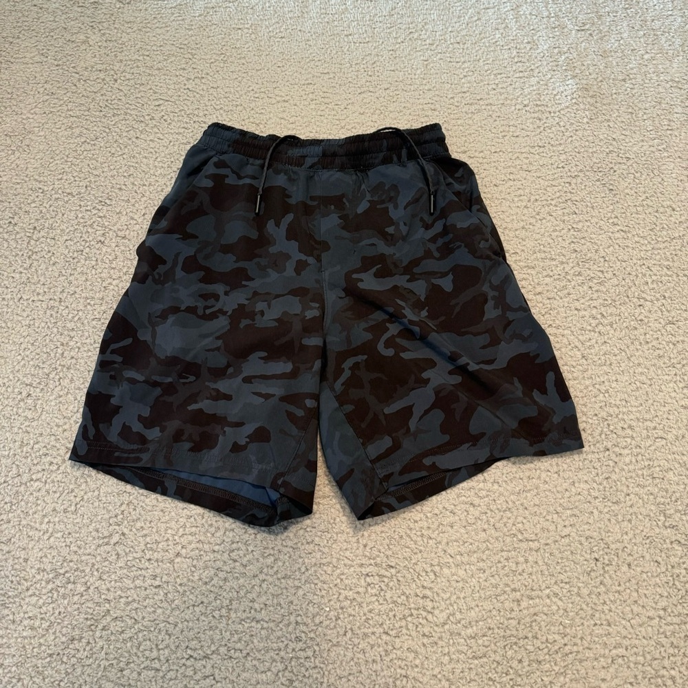 Lululemon Incognito Camo Blue Multi Print Lined Pace Breaker Short 9" Updated XS